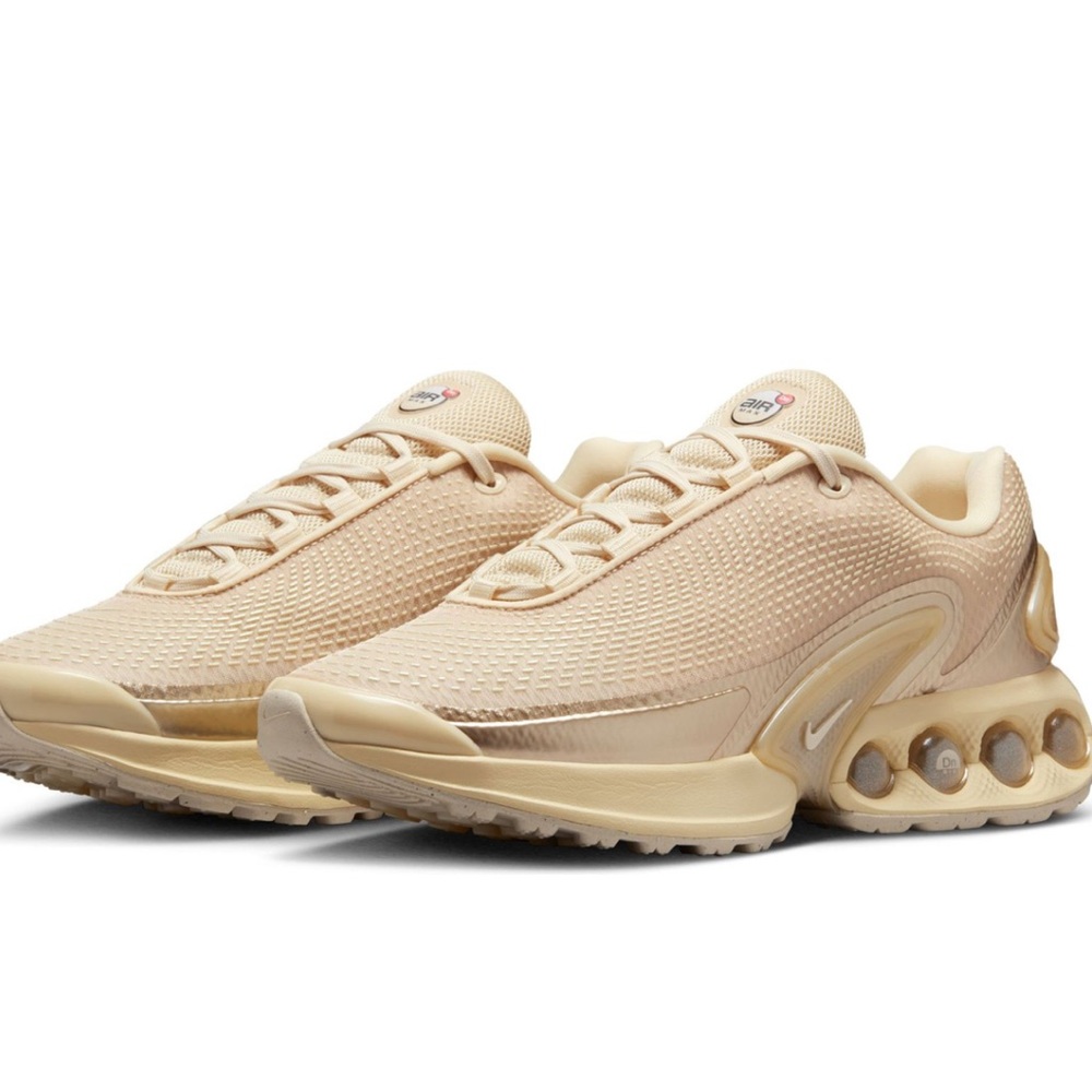 Women’s Air Max DN “ Fossil Team Gold “ sizes 6.5w, 7.5w, 8.5w & 9w DS OG ALL